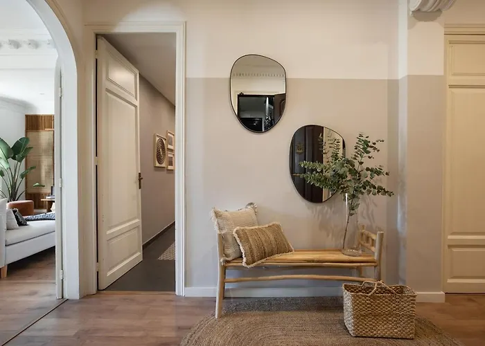 Lägenhet Tanah - 3 Bedrooms And Balcony In Eixample Dreta *