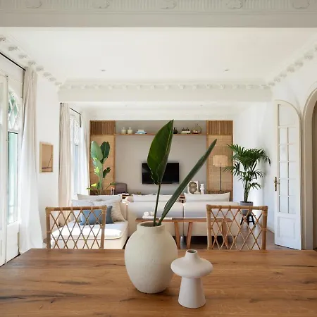 Tanah - 3 Bedrooms And Balcony In Eixample Dreta Apartment Barcelona